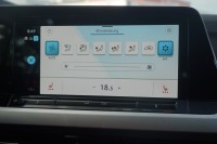 VW Golf VIII 1.0 eTSI