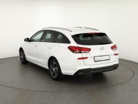Hyundai i30 cw 1.6 CRDi DCT Intro Edition