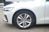 Volvo V60 Kombi 2.0 M-Hybrid Plus Dark