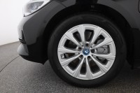 BMW 320 e Touring Advantage
