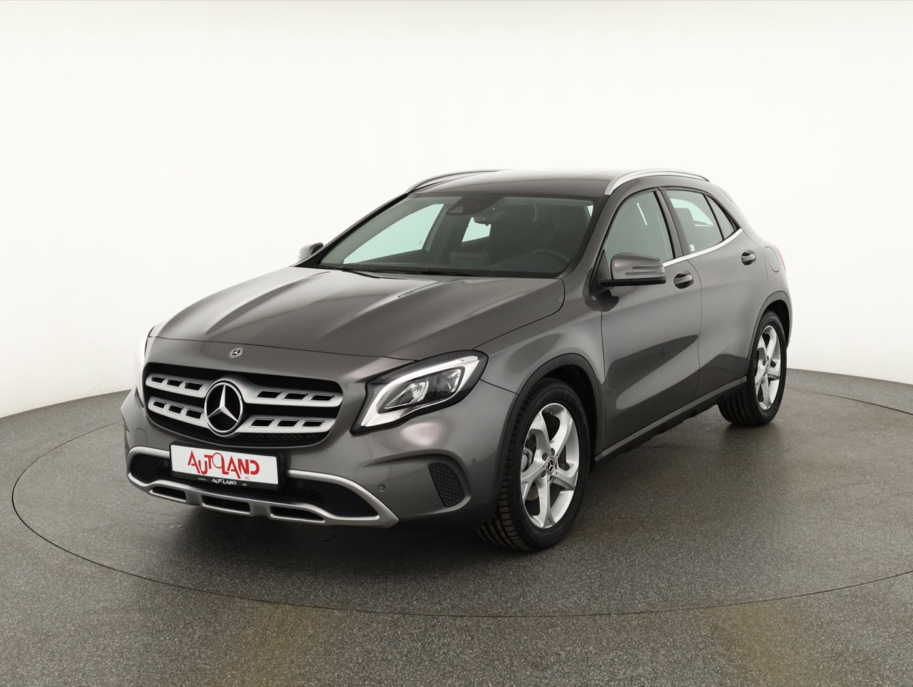 Mercedes-Benz GLA 180 7G-DCT Urban