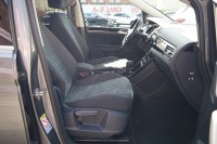 VW Touran 1.5 TSI DSG R-line