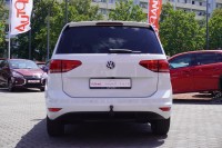 VW Touran 1.5 TSI DSG IQ.DRIVE