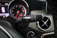 Mercedes-Benz GLA 180 Urban