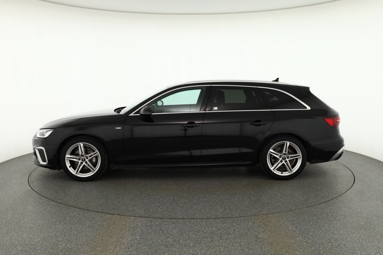 Audi A4 Quattro Avant 40 TDI S-Line quattro Aut.