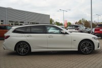 BMW 330 e Touring M Sport