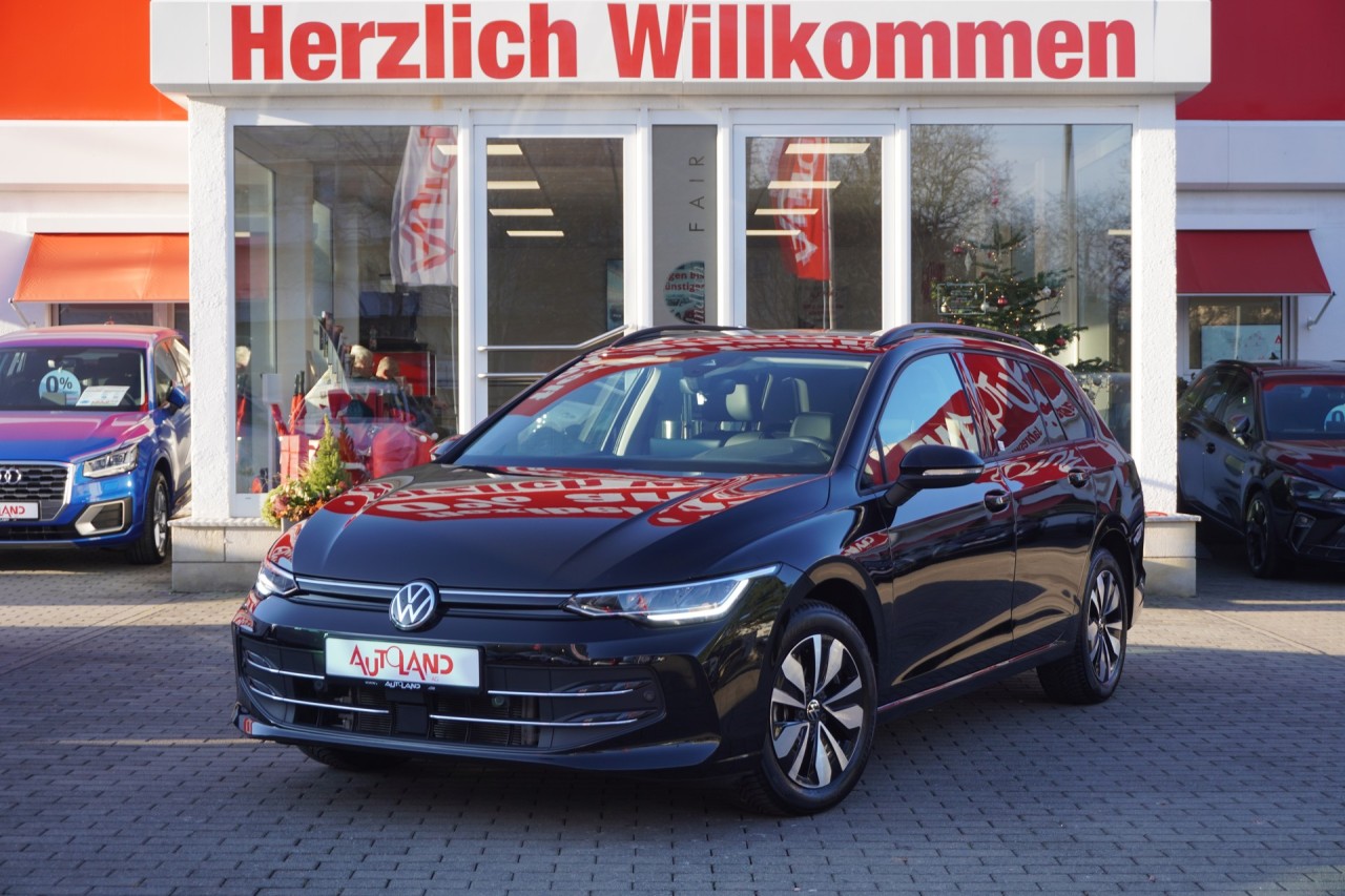 VW Golf VIII Variant 1.5 TSI Goal