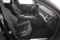 Volvo V60 B4 R Design