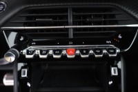 Peugeot 2008 1.2 e-THP EAT8 GT