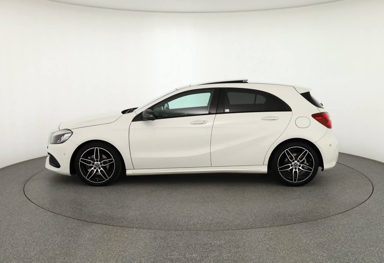Mercedes-Benz A 180 A180 d AMG Line
