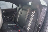 Mercedes-Benz A 200 A200d AMG-Line 4Matic