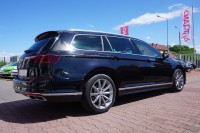 VW Passat Variant 1.5 TSI DSG R-Line