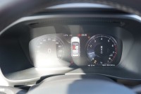 Volvo XC 40 T3 2WD Momentum Pro
