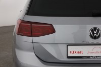 VW Passat Variant 2.0 TDI DSG Elegance