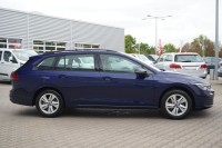 VW Golf VIII Variant Life eTSI