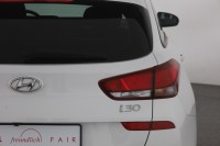Hyundai i30 cw 1.6 CRDi DCT Intro Edition