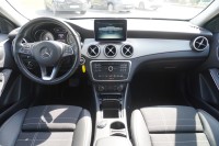 Mercedes-Benz GLA 180 Urban