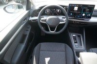 VW Golf VIII Variant 1.5 TSI DSG