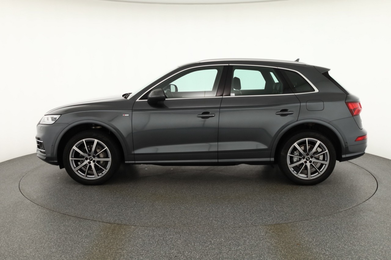 Audi Q5 55 TFSI e quattro S-Line
