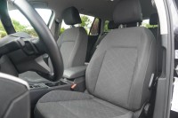VW Golf VIII Variant 1.0 eTSI