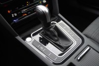 VW Passat Variant 2.0 TDI DSG R-Line