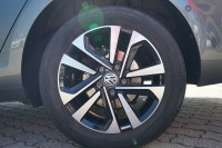 VW Golf VII Variant 1.6 TDI IQ.DRIVE