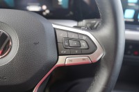 VW Golf VIII 1.0 eTSI