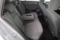 VW Golf VIII Variant 1.5 eTSI DSG Life