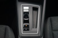 VW Golf VIII Variant Life eTSI