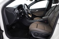 Mercedes-Benz GLA 200 7G-DCT Style