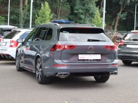 VW Golf VIII 1.5 eTSI R-Line DSG