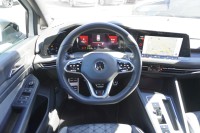 VW Golf VIII Variant eTSI DSG R-Line