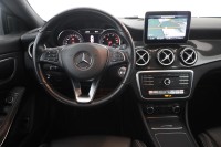 Mercedes-Benz CLA 200 AMG Line