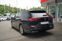 VW Golf VIII Variant 1.5 TSI R-Line