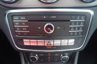 Mercedes-Benz CLA 180 AMG Line