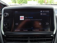 Peugeot 2008 1.2 PureTech Black Edition