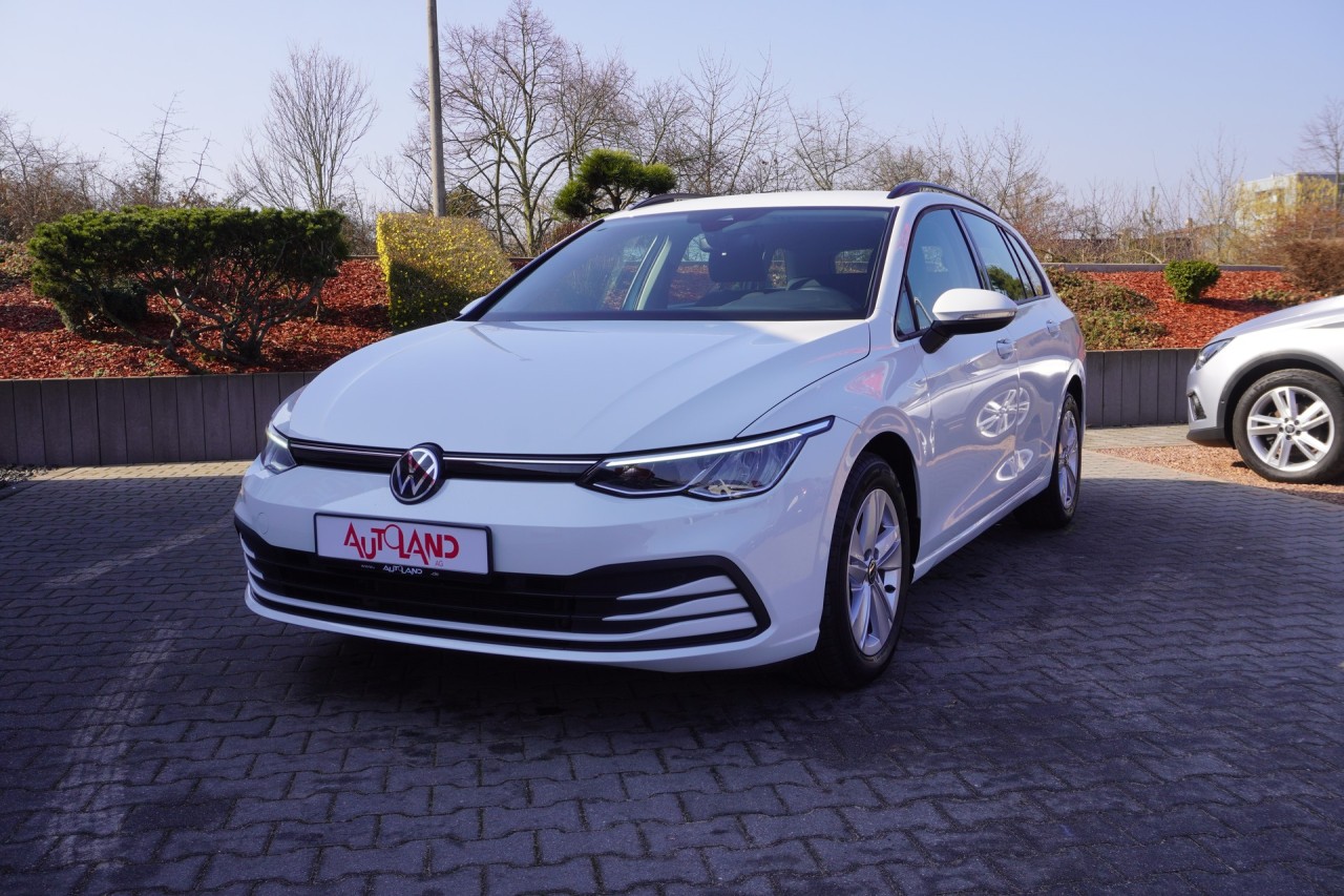 VW Golf VIII Variant Life eTSI DSG