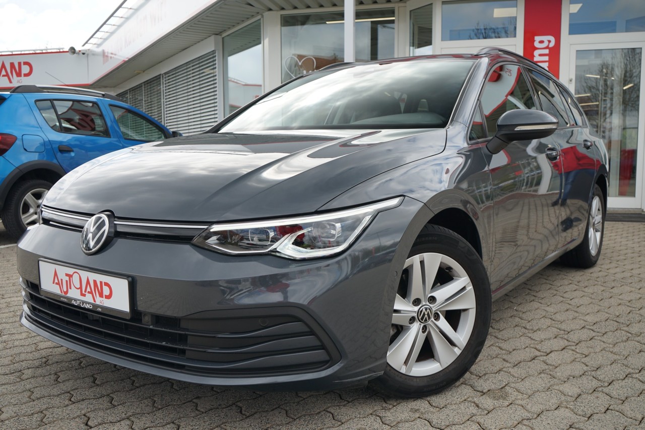 VW Golf VIII Variant 1.5 TSI DSG