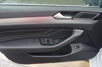 VW Passat Variant 2.0 TDI DSG 4M R-Line
