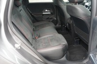 Mercedes-Benz B 200 B200 DCT AMG Line Multibeam MBUX