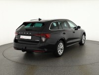 Skoda Octavia Combi 1.5 eTSI DSG