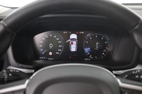 Volvo V60 Momentum Pro
