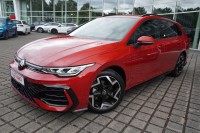 Vorschau: VW Golf VIII Variant 1.5 eTSI DSG R-Line