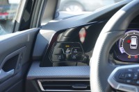 VW Golf VIII Variant 1.5 eTSI R-Line