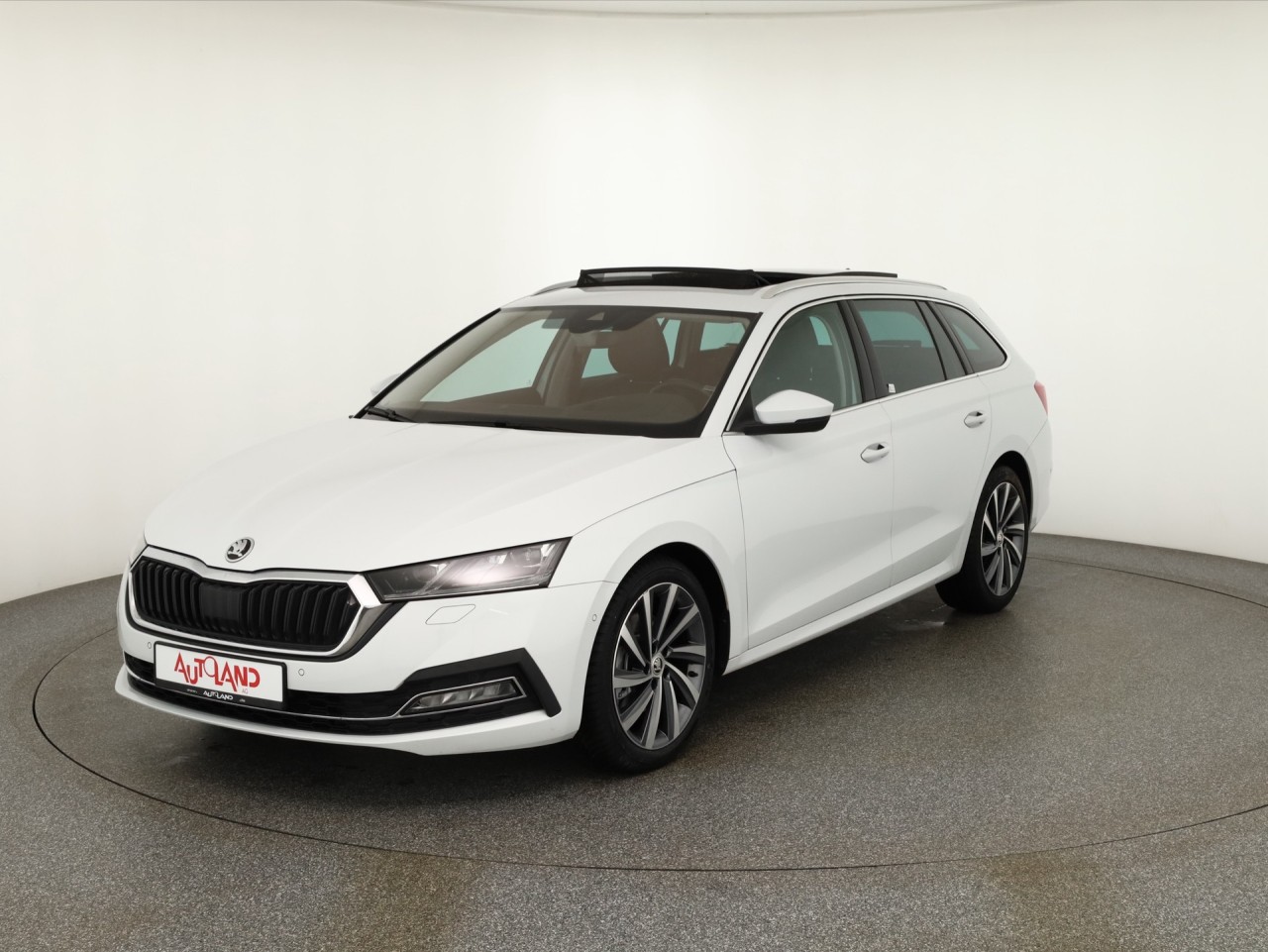 Skoda Octavia Combi 2.0 TDI DSG First Edition