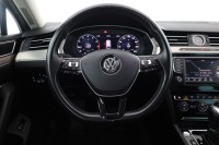 VW Passat Variant 1.8 TSI DSG R-Line