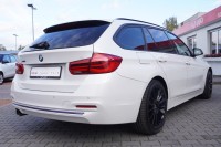 BMW 320 320d Touring xDrive Sport Line