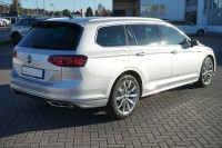 VW Passat Variant 1.5 TSI DSG R-Line