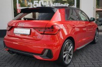 Audi A1 40 Sportback 2.0 TFSI S line