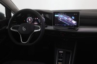 VW Golf VIII Variant 1.5eTSI DSG